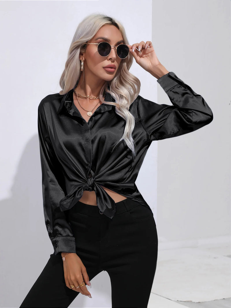 Blusa de Cetim Feminina com Botões.